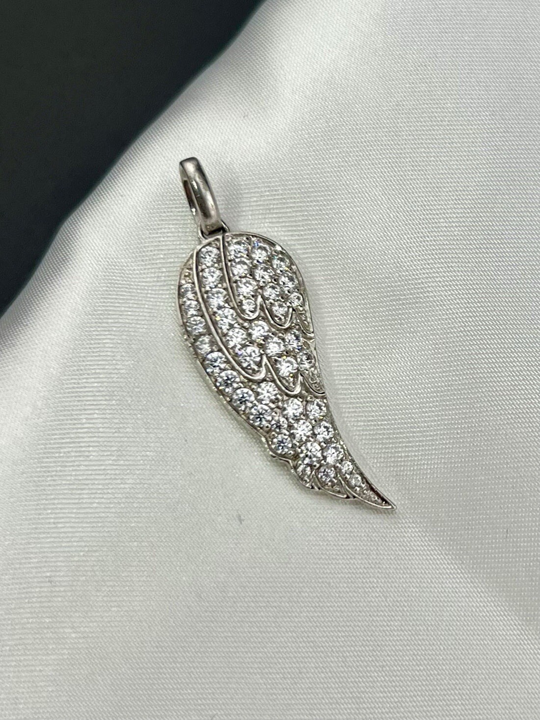 925 Sterling Silver Sparkling Angel Wing Pendant – 12.21×37.45 mm