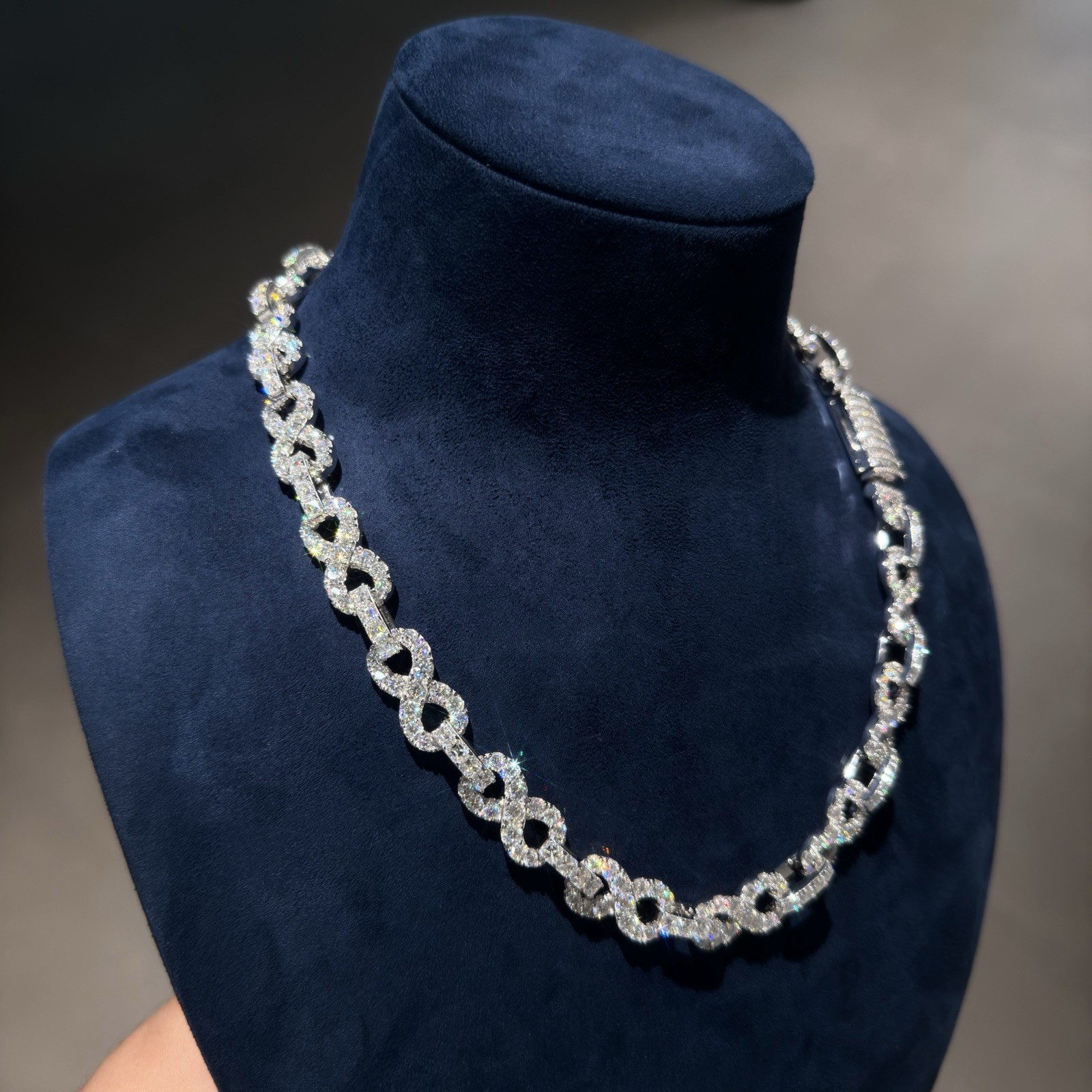 Moissanite Infinity Link Chain 925 Silver 14K White Gold VVS D Iced Out 20″ GRA
