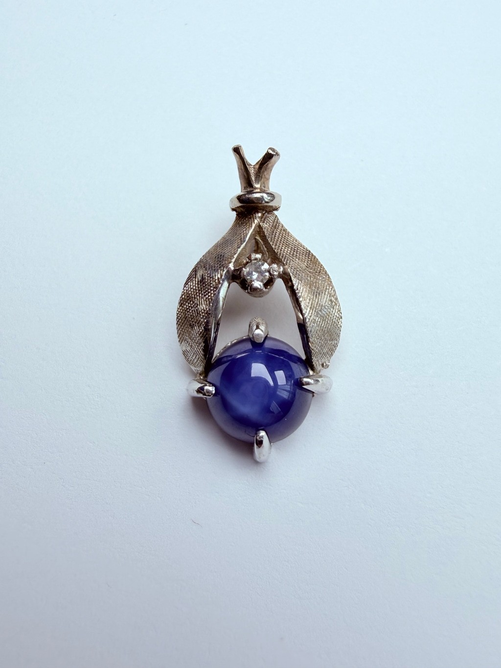 14K Solid White Gold Blue Star Sapphire & Topaz Necklace Vintage Pendant