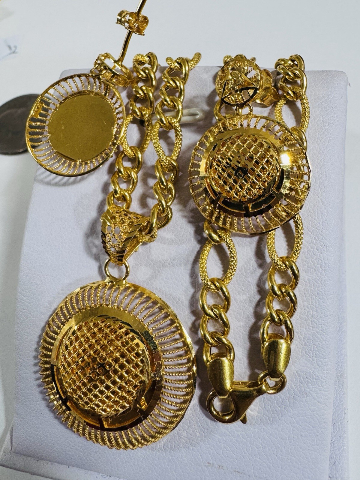 Saudi Dubai 22K Solid 916 Real Gold Round Earring Necklace 18” Long 21.45g 5.5mm