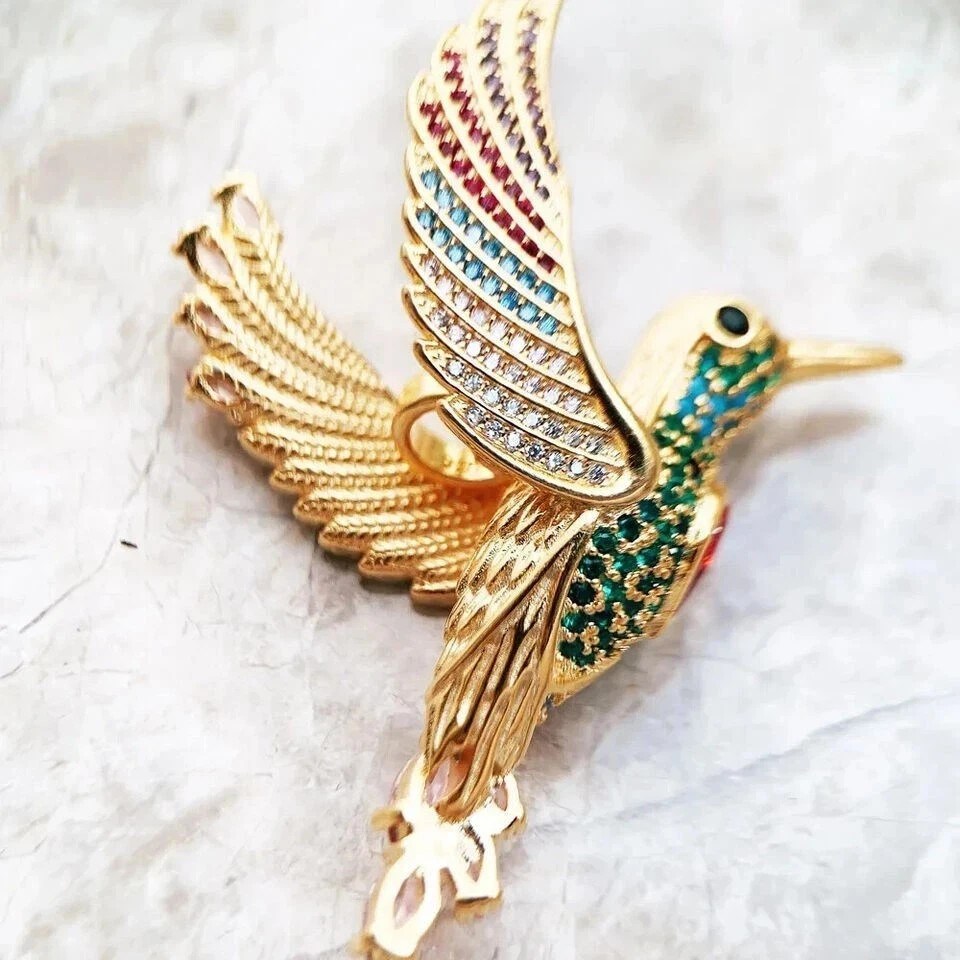 1.80Ct Round Cut Lab-Created Emerald Hummingbird Pendant 14K Yellow Gold Plated