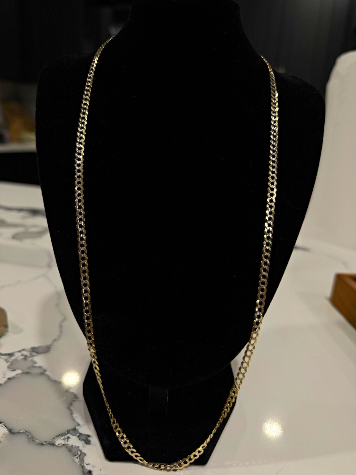 14K Yellow Gold Curb Link Chain Necklace Lobster Clasp
