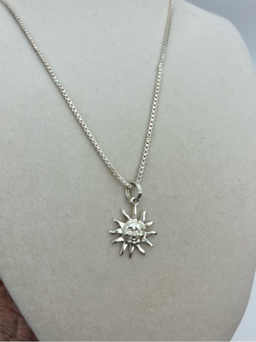 Sterling Silver Sun Pendant Necklace Long Box Chain 30″ Stamped 925
