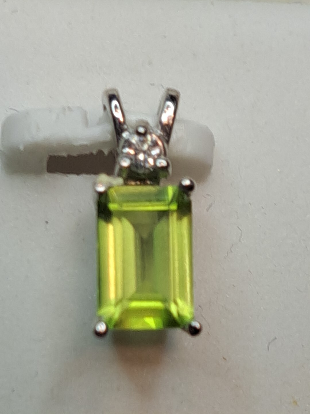 New 14 Karat White Gold Light Green Paridot Pendant With Diamond 10MMx5MM 12-15