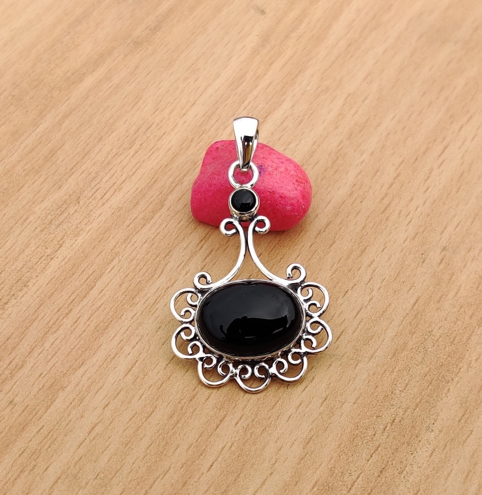 Black Onyx Gemstone Pendant 925 Sterling Silver Handmade lovely Gift Pendent