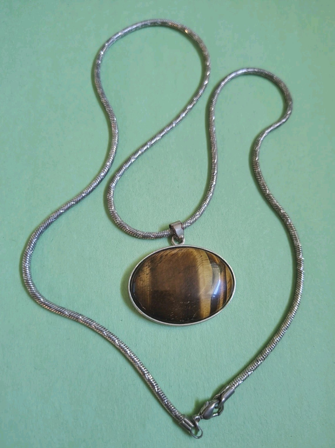 TIGER’S EYE Gemstone Pendant & Necklace In Silver Tone