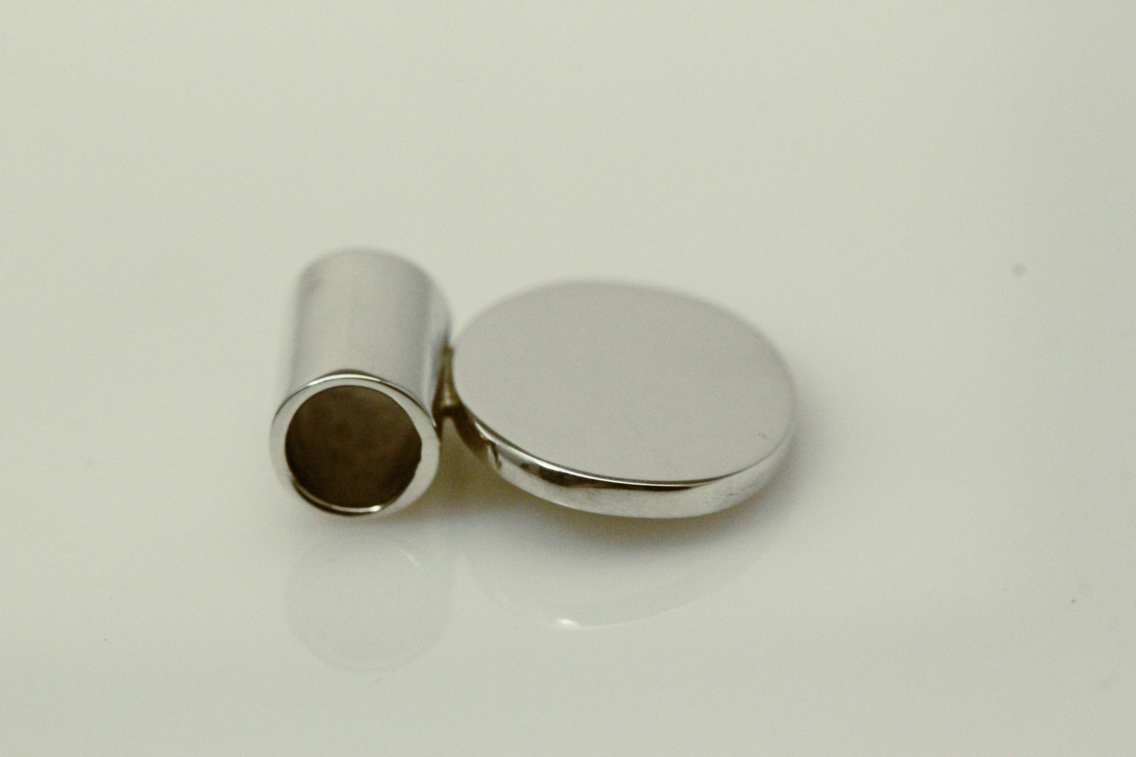 925 Sterling Silver Small Oval Slide Pendant 8.3 Grams (PEN8950)