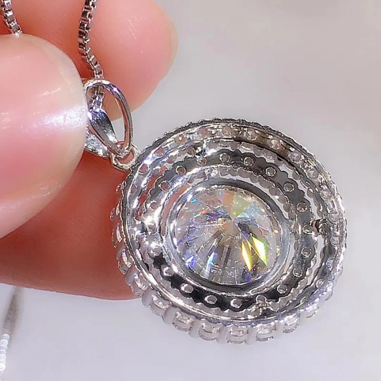3 Ct Certified Treated Gorgeous White Diamond Solitaire Pendant In 925 Silver.
