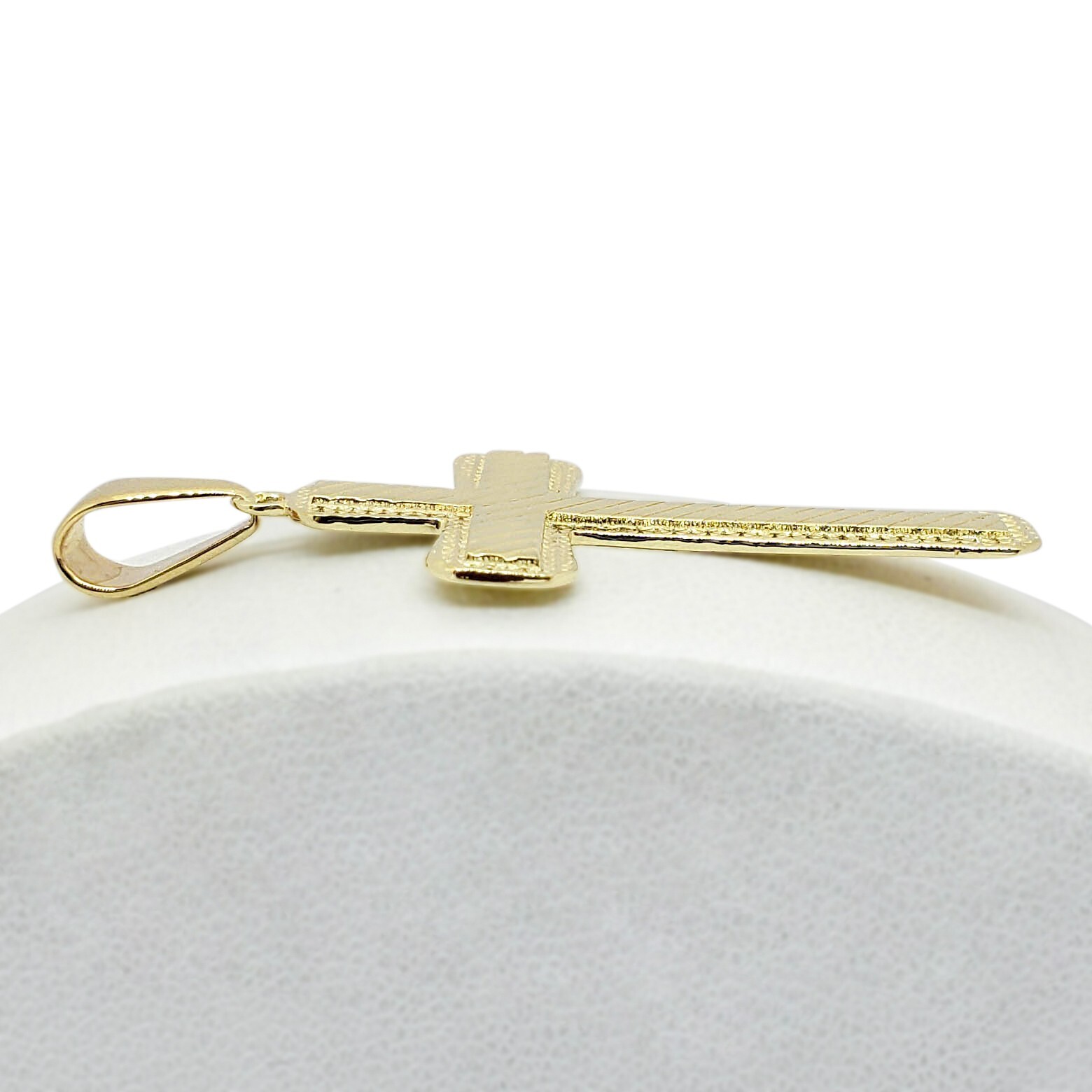 Solid 10K Yellow Gold Diamond Cut Mens Cross Pendant, 3.4 grams, 1.5″ long