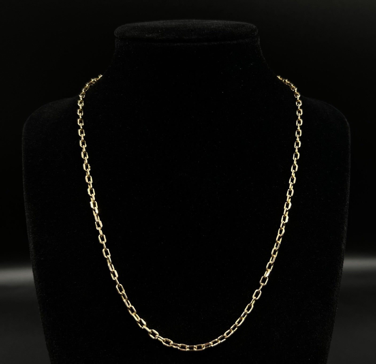 17.5” 14K Hollow Yellow Gold Cable Chain | 4.16g | 2.9mm | Lobster Clasp |