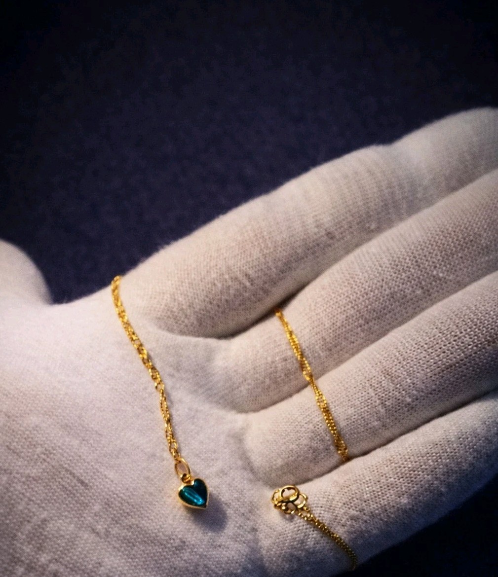 Solid 9ct Gold 💛💛💛Small Heart 💛Pendant 💛 and necklace UK🇬🇧 seller
