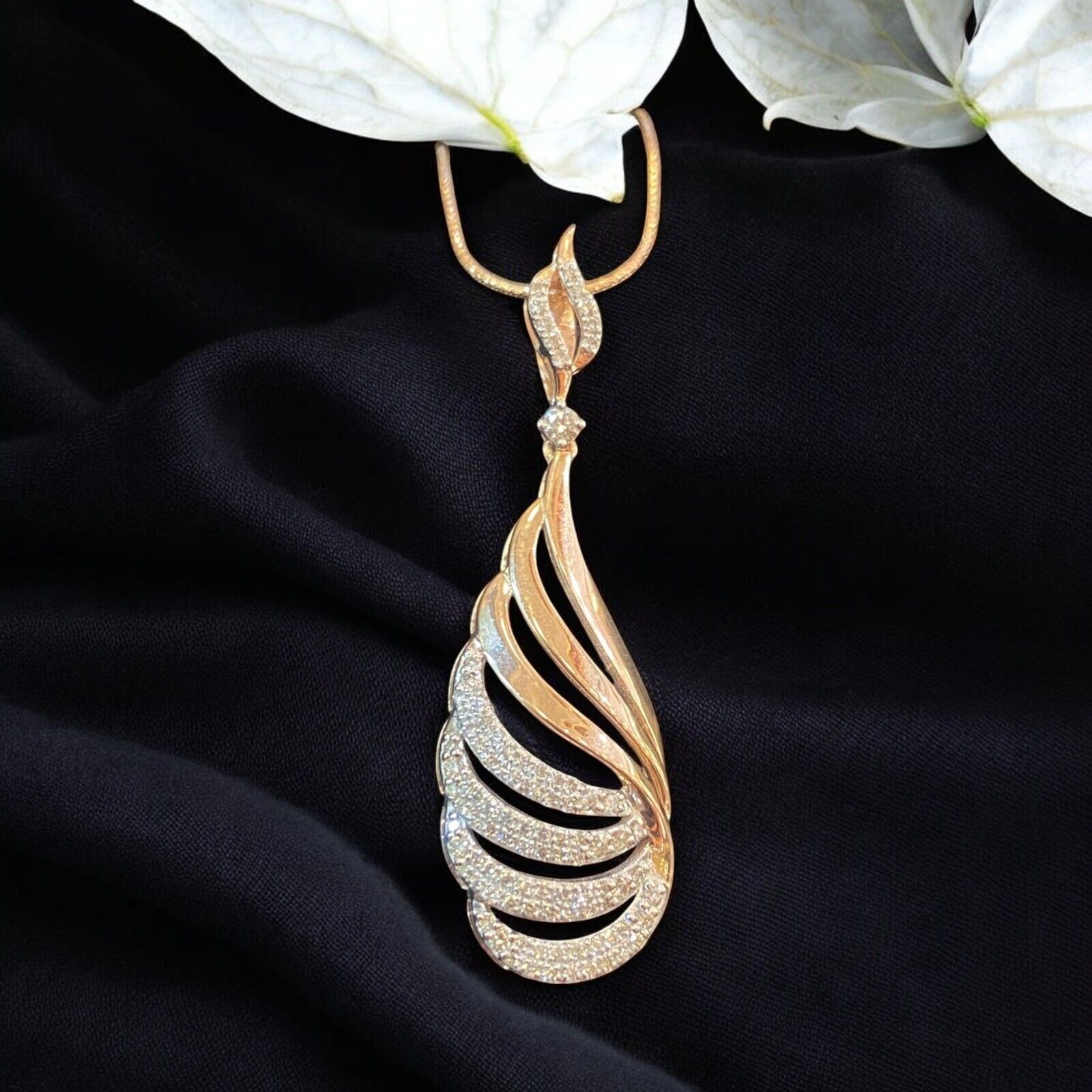 Pave 0.63 TCW Round Brilliant Cut Natural Diamonds Drop Necklace 14K Rose Gold