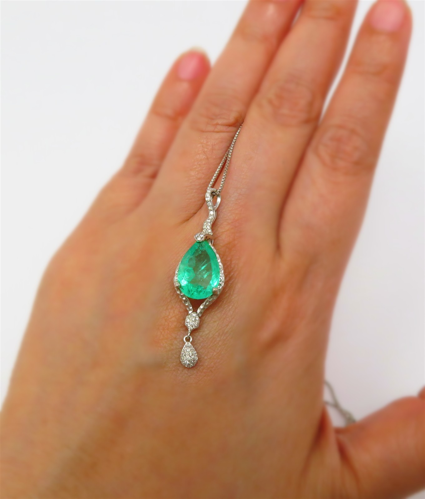 NYJEWEL GIA Certified White Gold 3.73ct Emerald 55 Diamond Pendant Necklace 18″