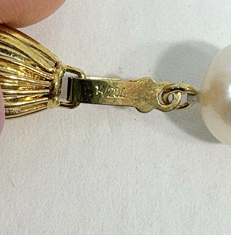 Cultured Button Pearl Necklace 14K GF Box Clasp Hand Knotted 8mm x 7mm 16″ Bride