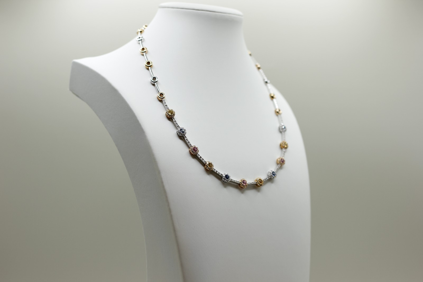 18k Two Tone Gold Multi-Colored Natural Sapphires & Diamond Necklace 31.7 Grams