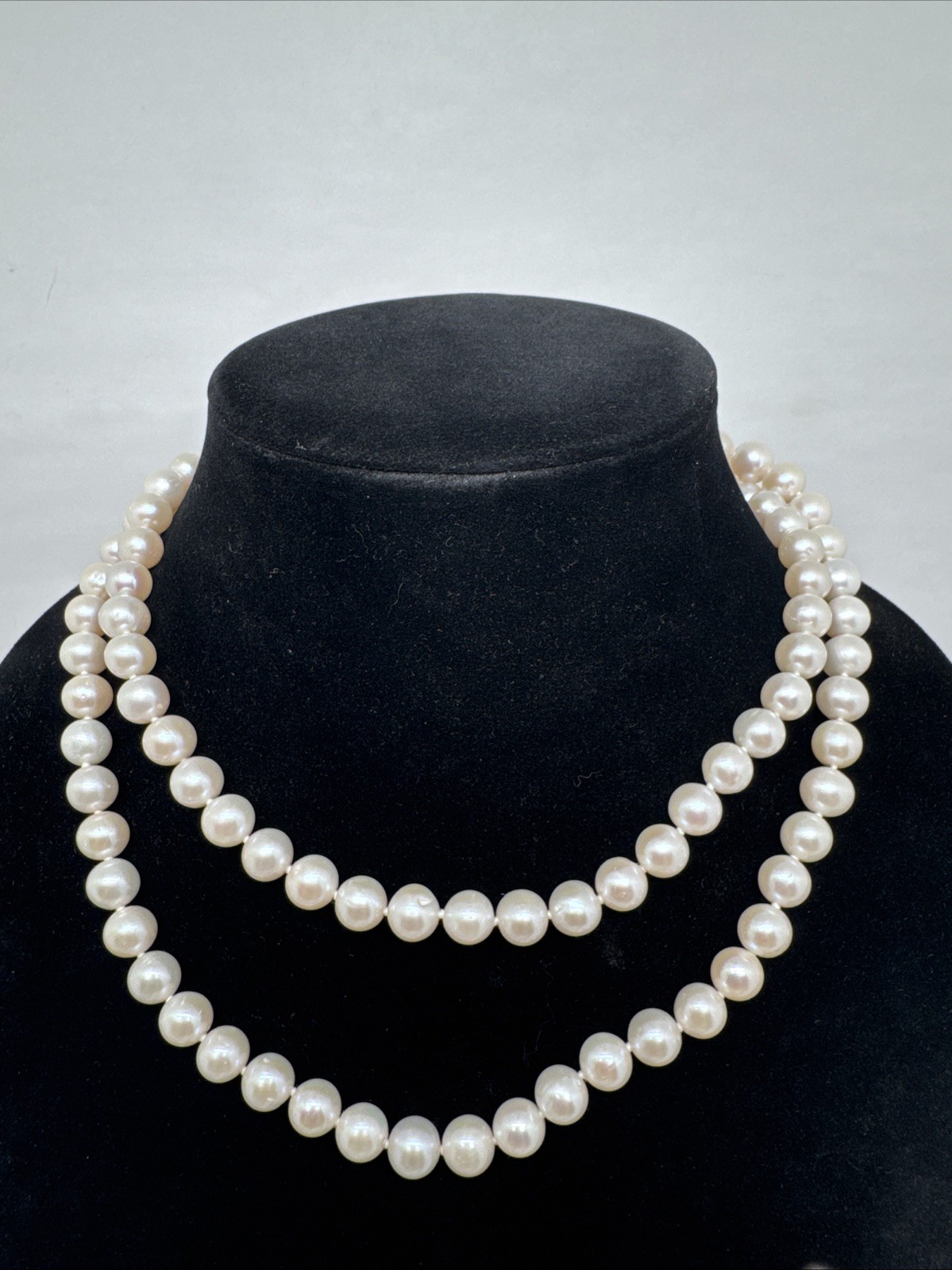 14 Gold Pearl Hand Knotted Necklace 10mm Beads 32 In Long Vintage Clasp
