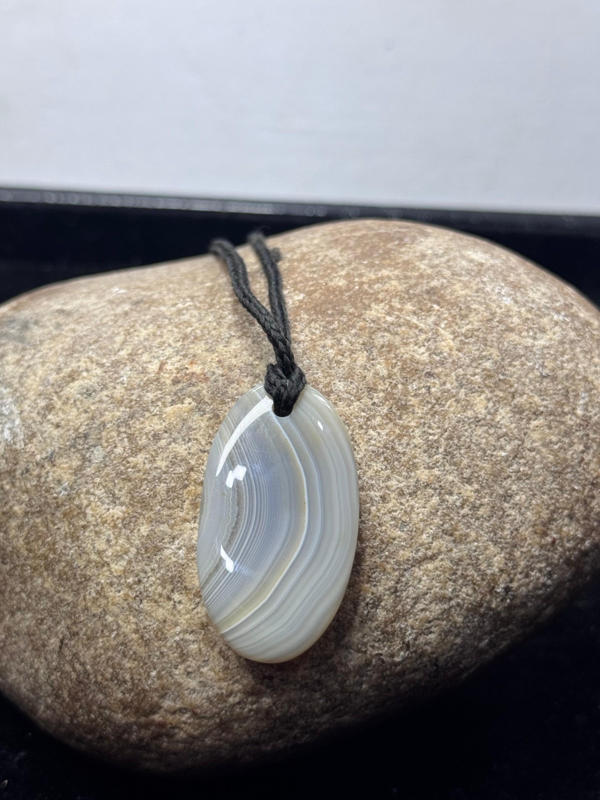 Natural Oval Botswana Agate Pendant Necklace Handmade Thread Pendant For Gift
