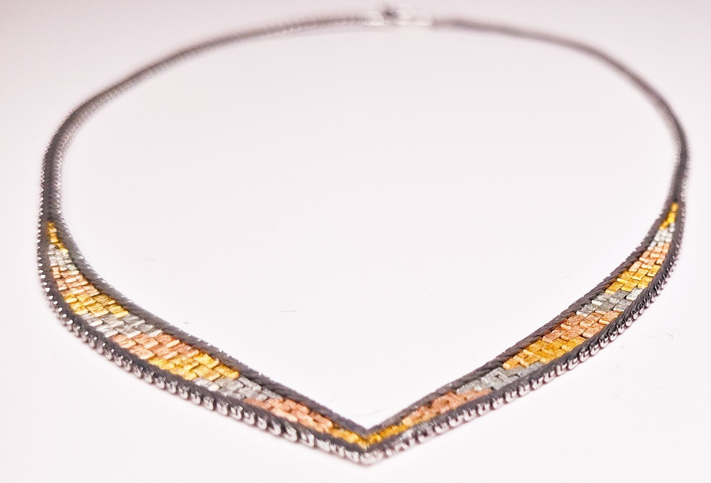 925 Italy Sterling Silver Tri Color Woven V Necklace 16″ Box Clasp 11.88g