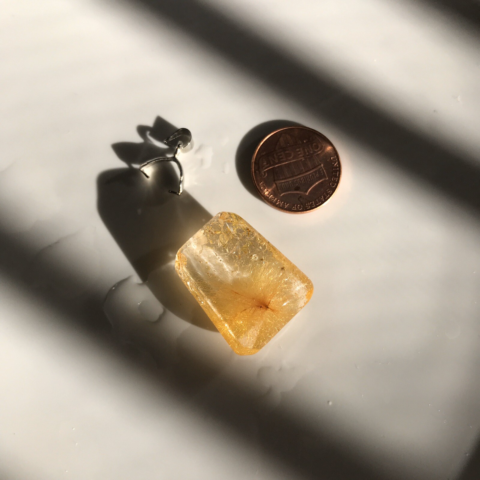US SELLER Natural cushion Golden Rutilated Quartz Pendant Brazil Crystal 16