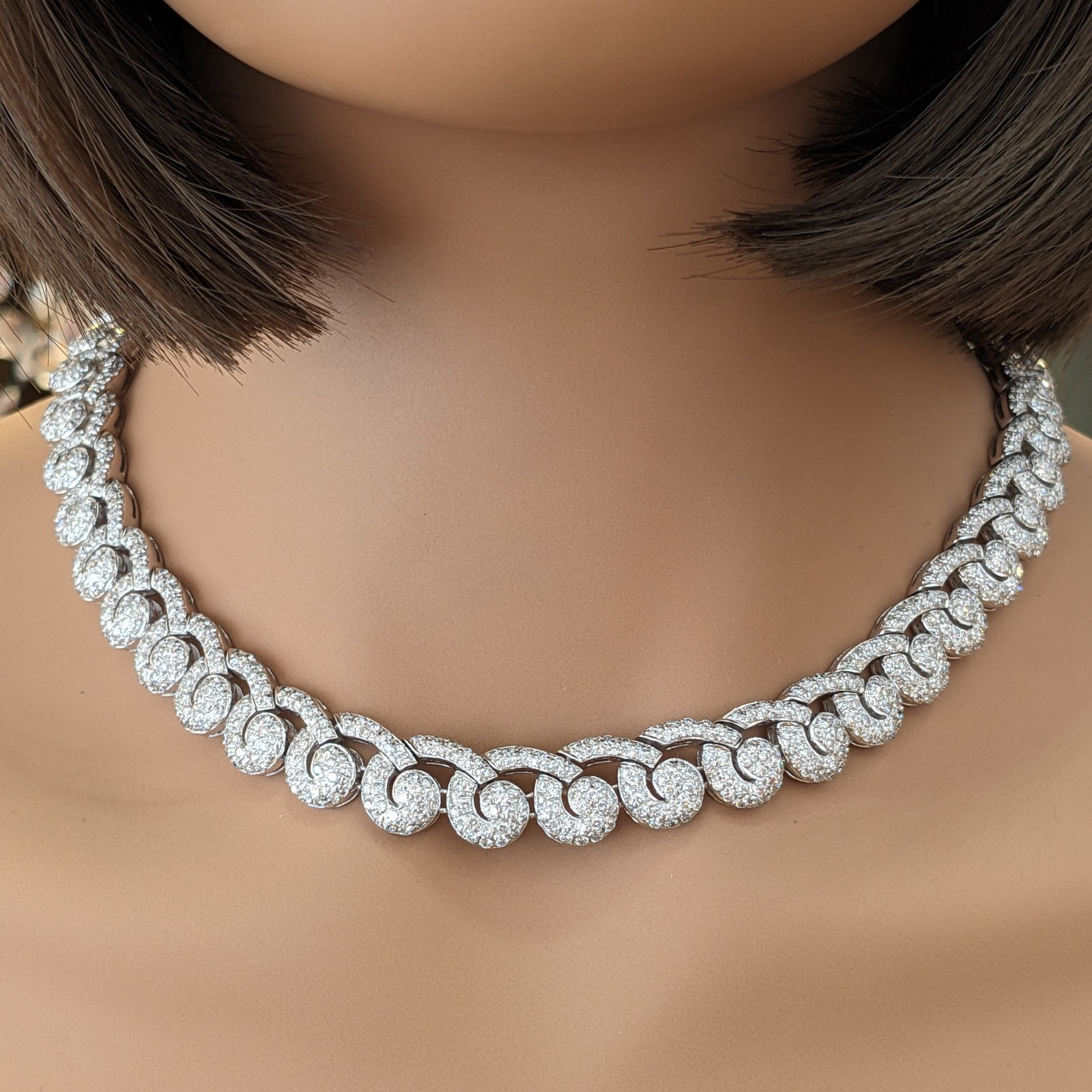 Pave Diamond Scroll Link Choker Necklace in 18k White Gold- HM2800SE