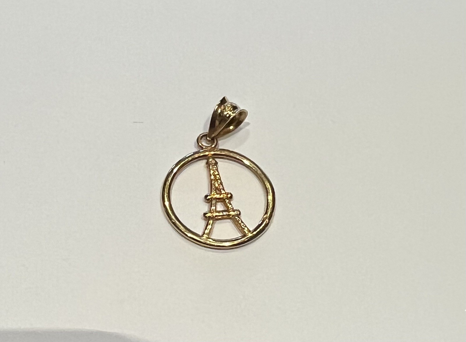 Genuine Solid 18k gold necklace with 2tone Eiffel tower pendant