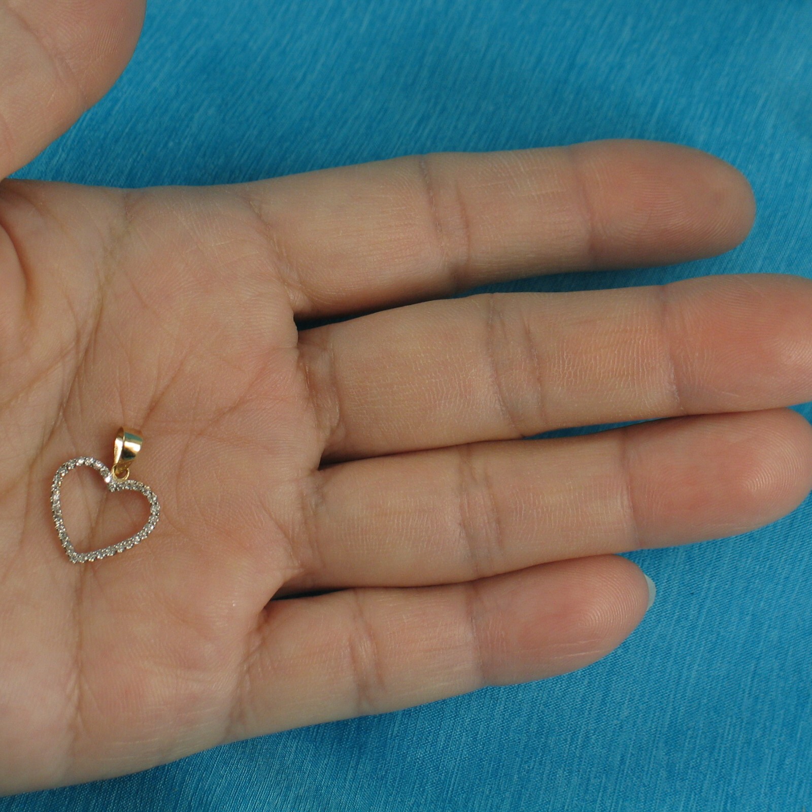 Beautiful & Love Heart 14kt Solid Yellow Gold Diamond Pendant Necklace