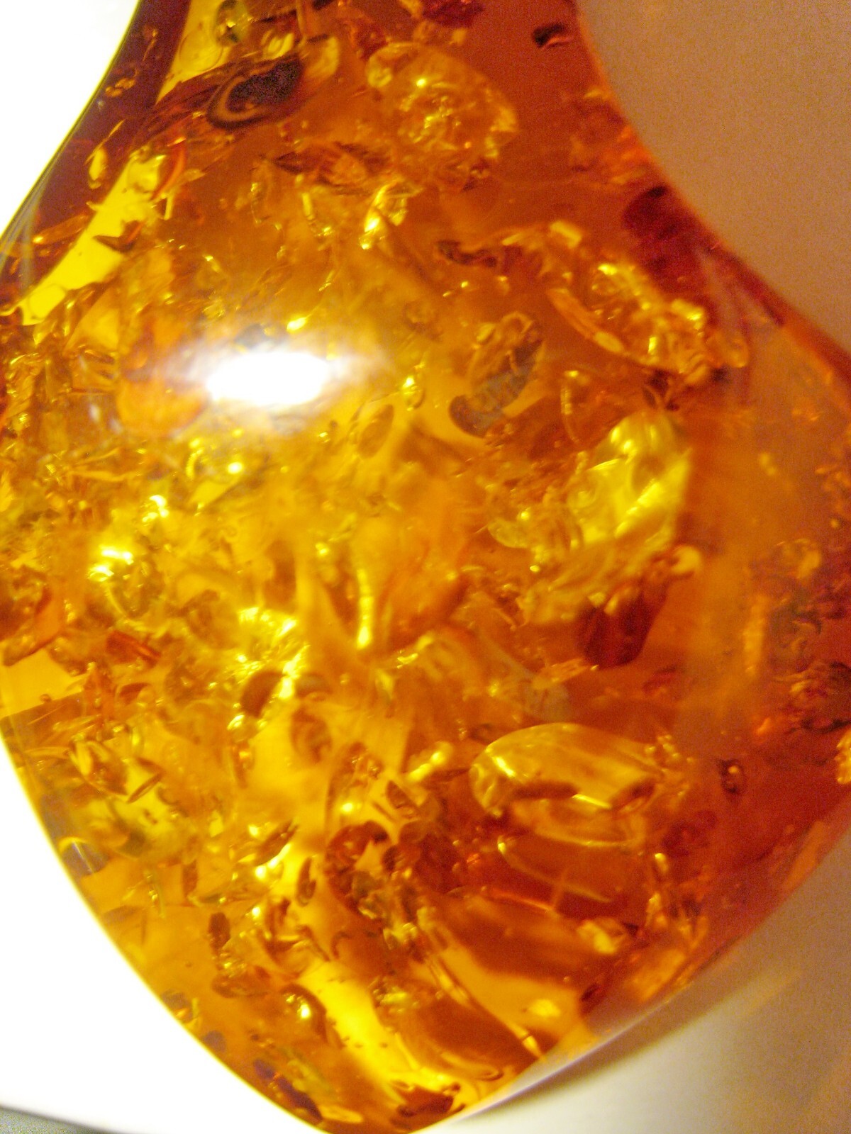 Pendant Fine Gold Plated 18KGP Amber 32g Very Good