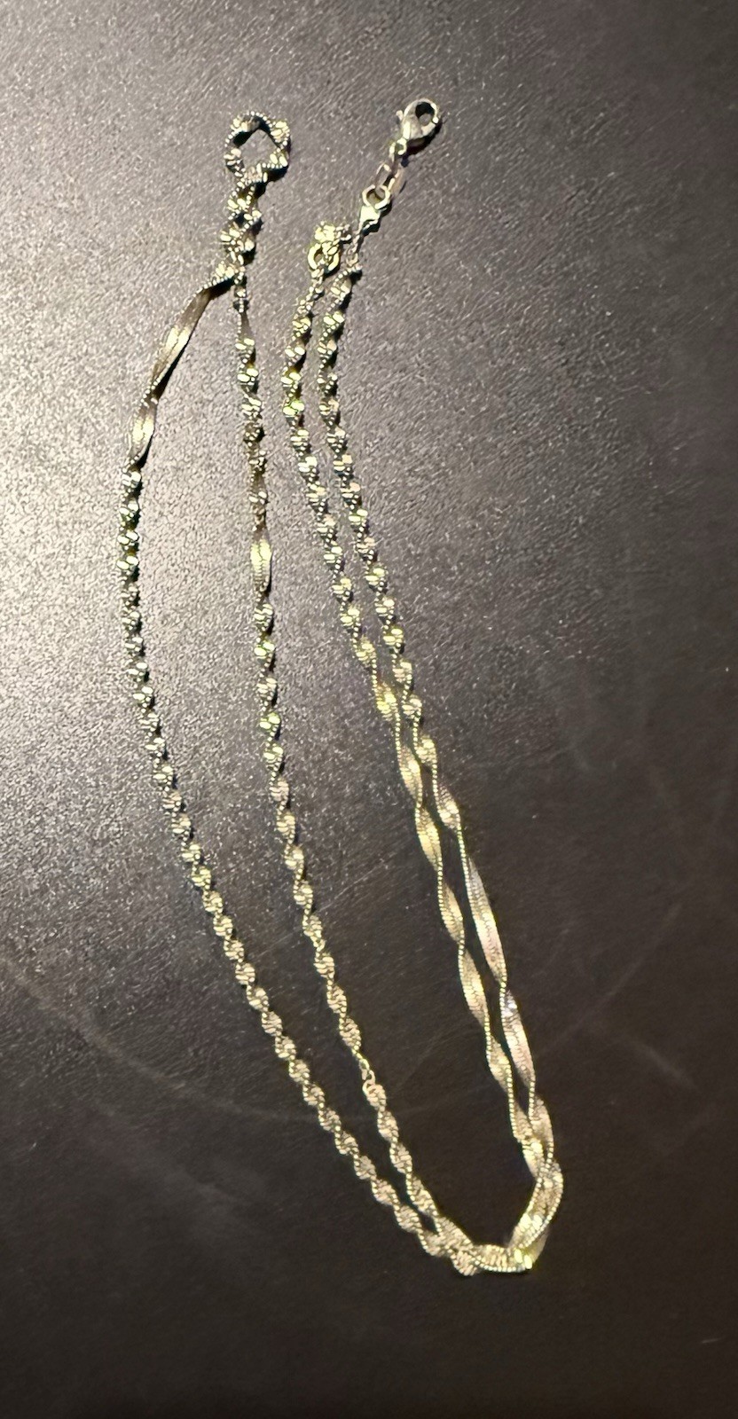 26” X 2.5mSilver Twisted Herringbone Chain Lobster Clasp Very Unique! Beautiful!