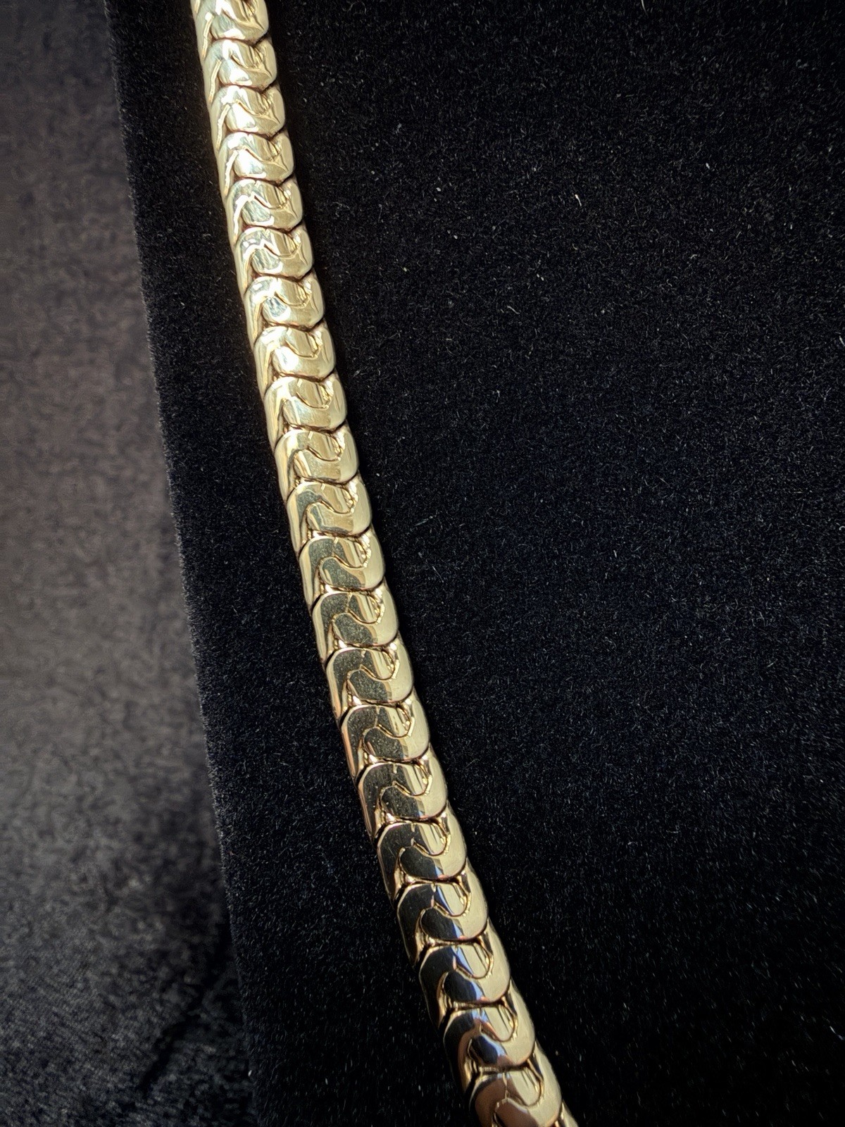 Snake Hybrid 24in 6MM 14K stamped Gold Filled Chain. Beautiful! Stand out..