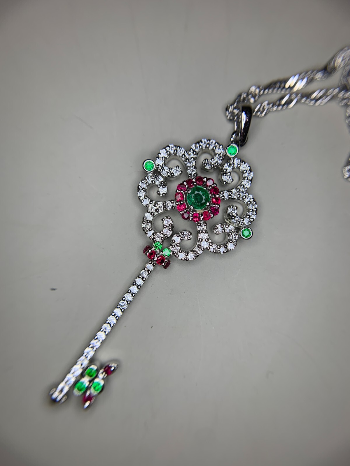 Natural Emerald From Punjshir Aghanistan In Key Necklace In 925 Sterling SIlver