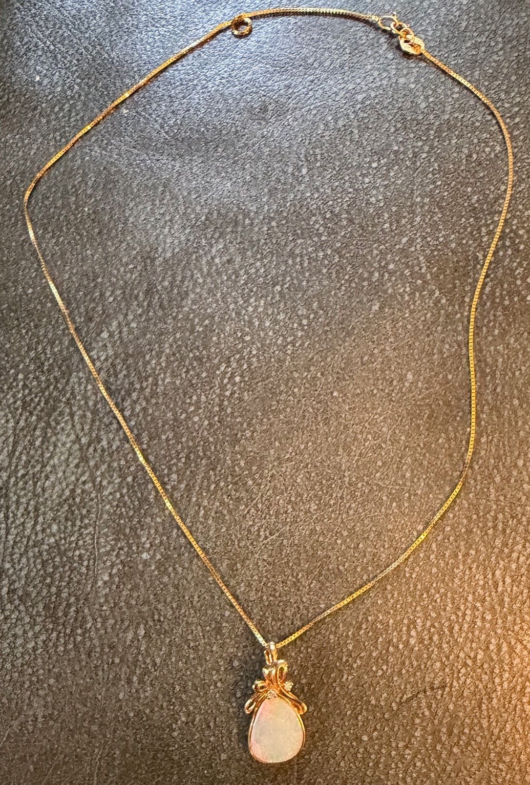 Australian Opal Pendant set in Yellow Gold with 2 Small Diamonds 15″ Gold Chain