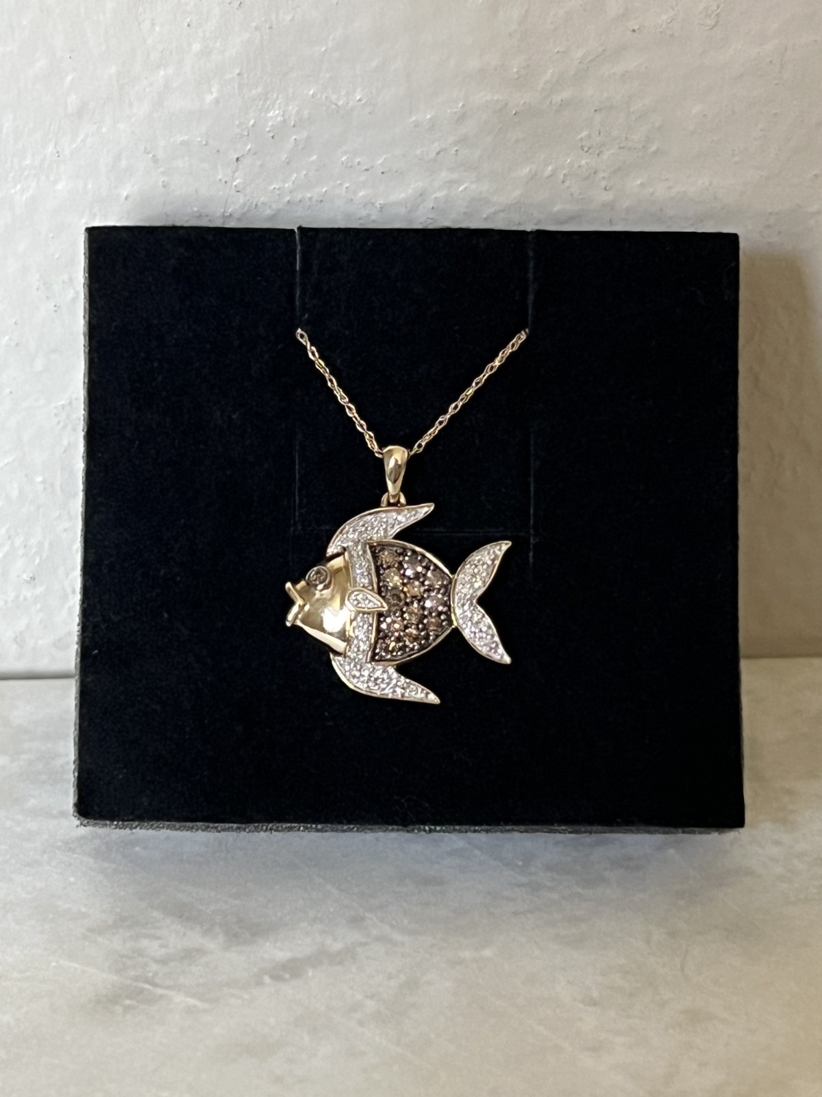 NWOT ZALES Yellow 10Kt Gold Champagne and White Diamond Fish Pendant Necklace