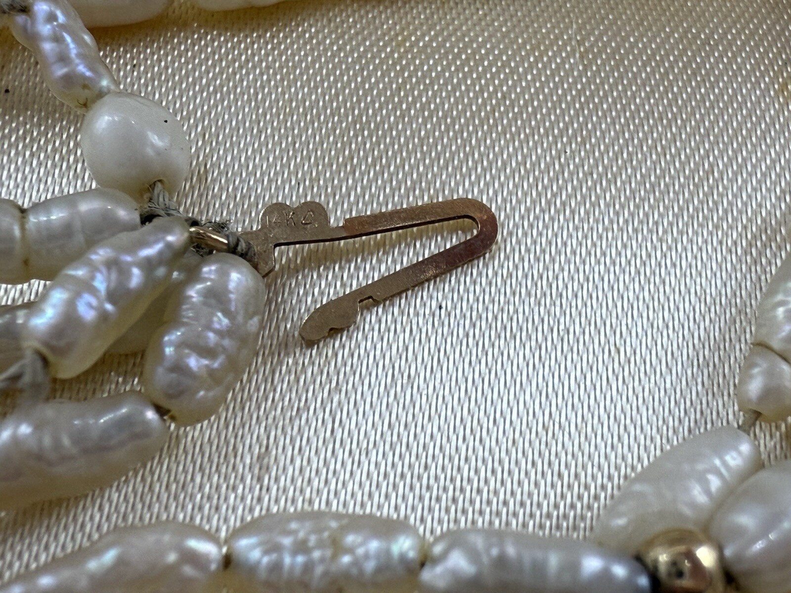 14k Yellow Gold Pearl Multi Strand 32in Necklace 67.13g CLASSY Vintage Ladies