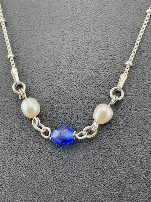 925 STERLING SILVER STATION CHAIN BLUE CRYSTAL/ PEARL NECKLACE 19.5″ CASUAL 2798