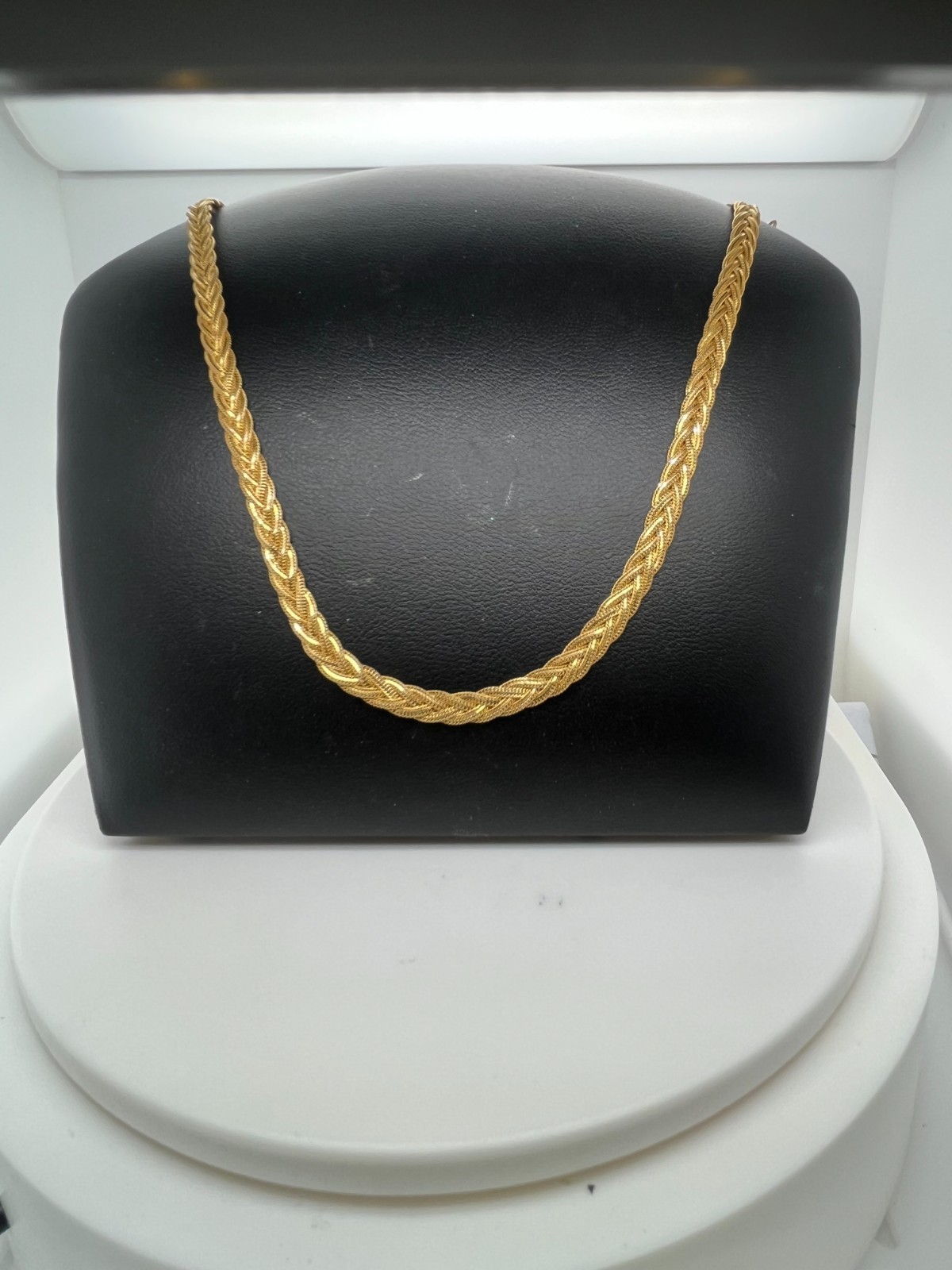 Aurafin 17.5″ 14KT Yellow Gold Woven Herringbone Chain Necklace 9.8 Grams, 4.5mm