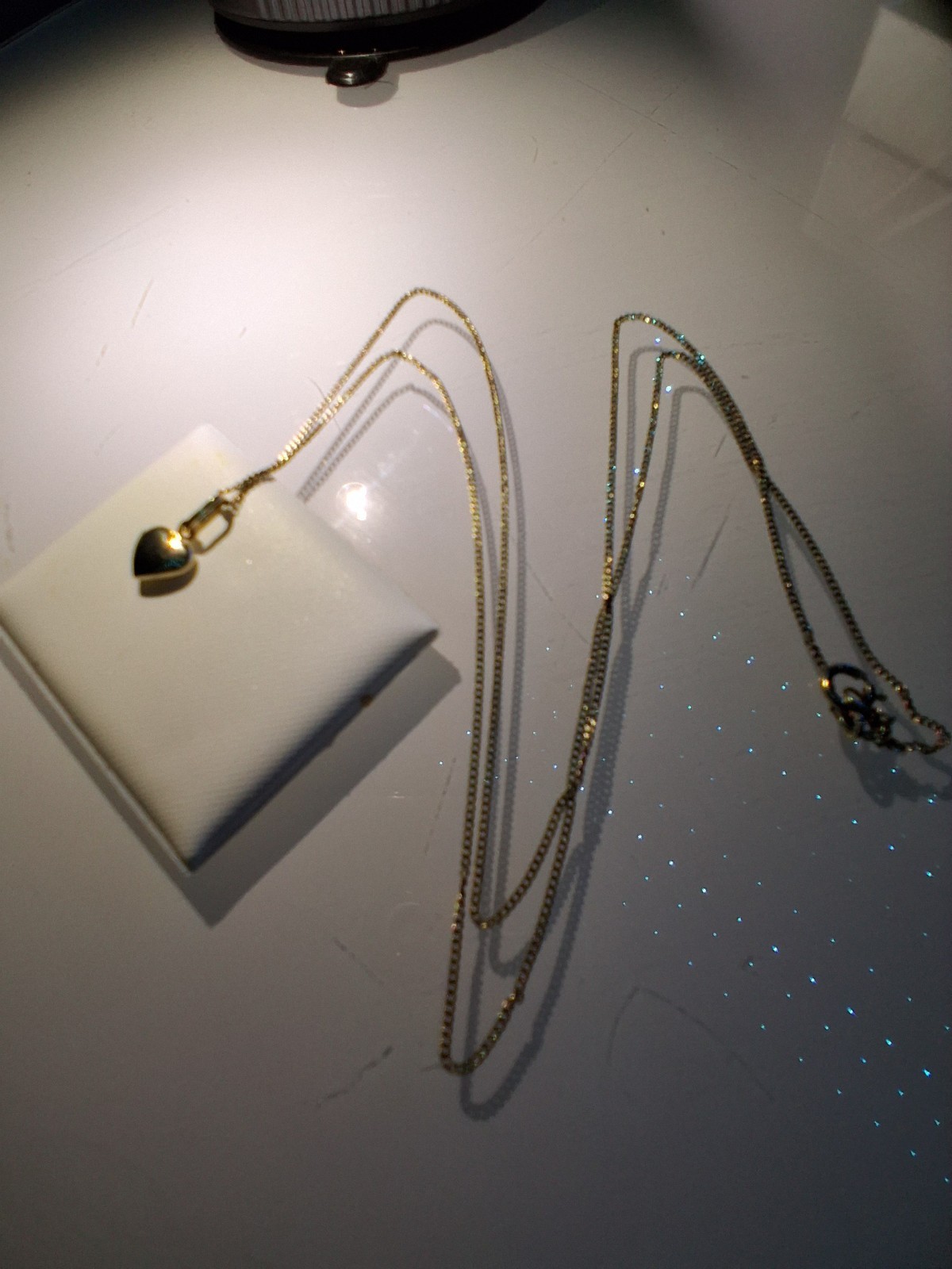 Solid 9ct Gold 💛💛💛Small Heart 💛Pendant 💛 and necklace UK🇬🇧 seller