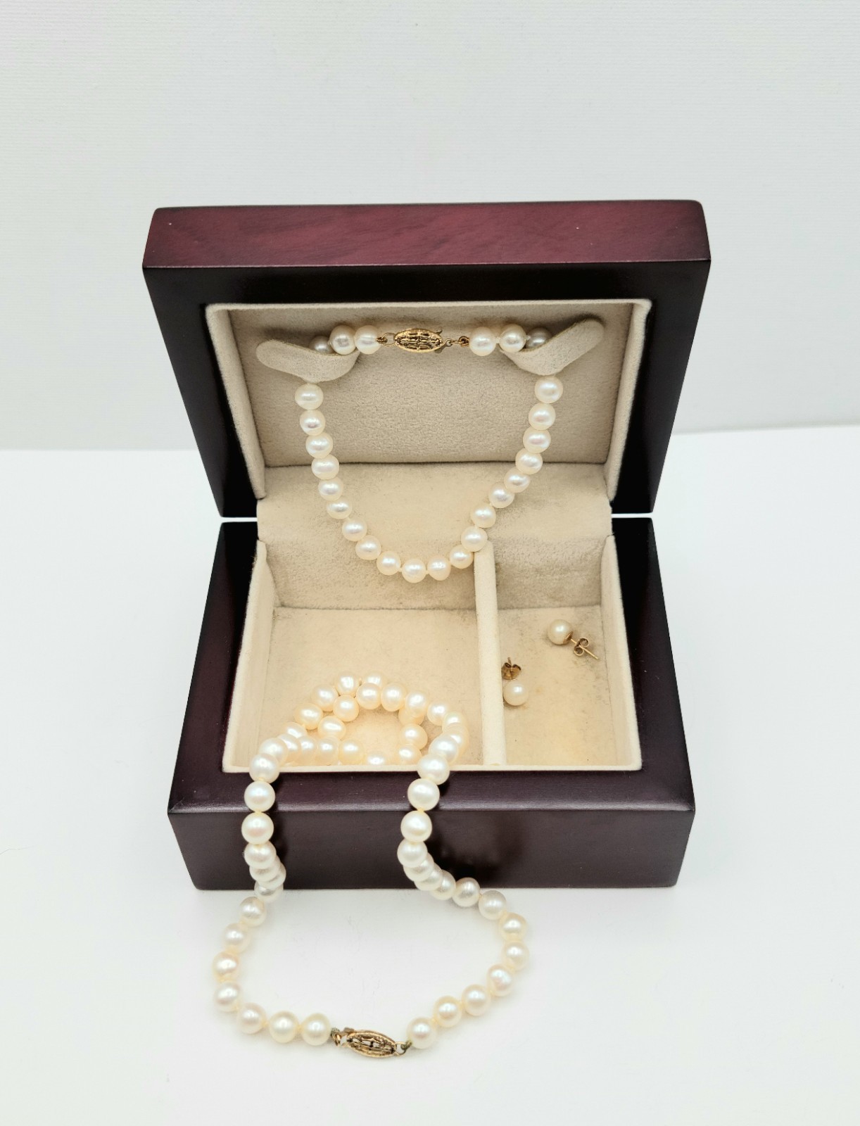 Freshwater Pearls 18″ Necklace 7″ Bracelet + Earrings Set 14K YG Closure