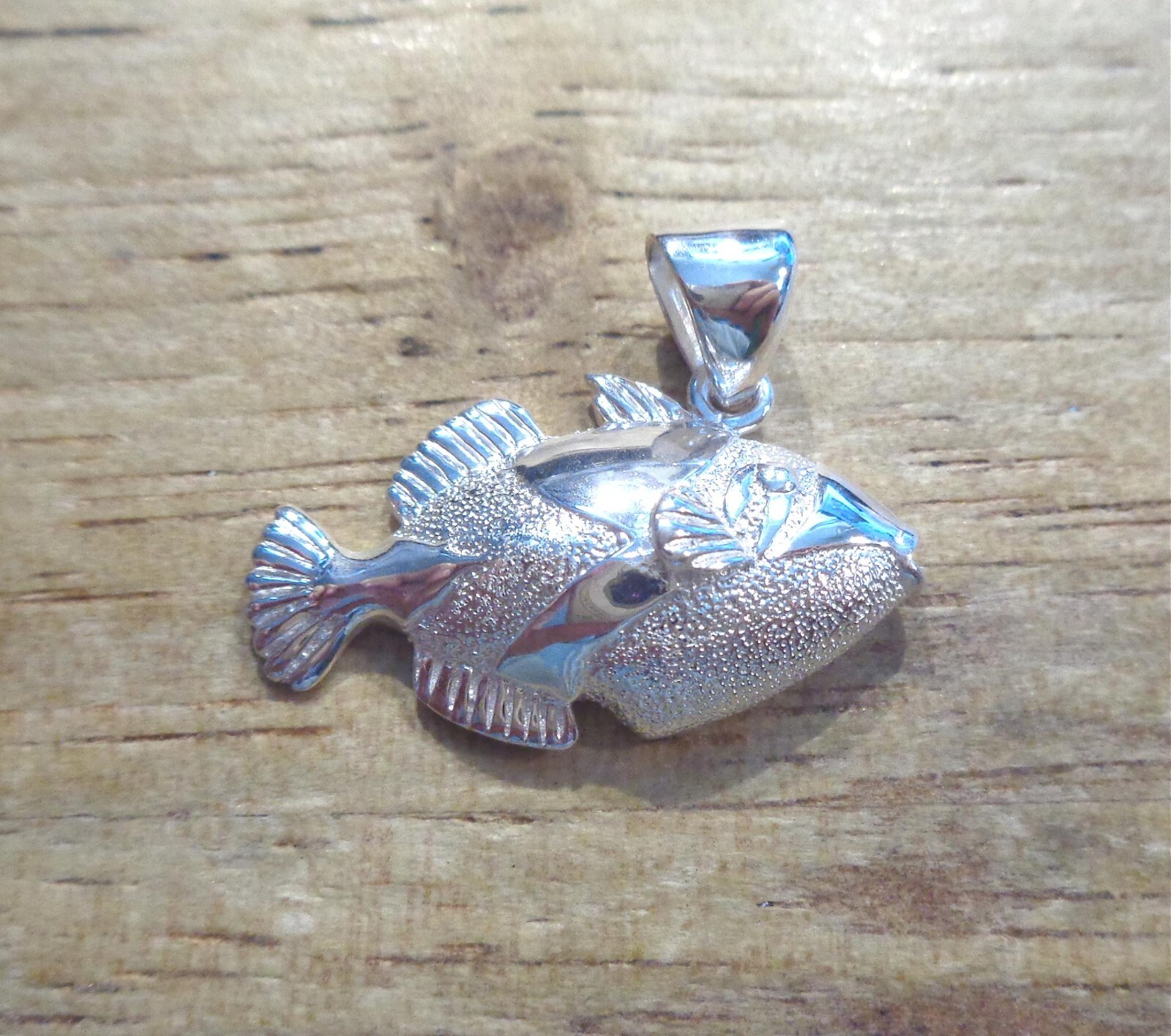 26MM SOLID 925 STER SILVER HAWAIIAN HUMUHUMUNUKUNUKUAPUAA TRIGGER FISH PENDANT