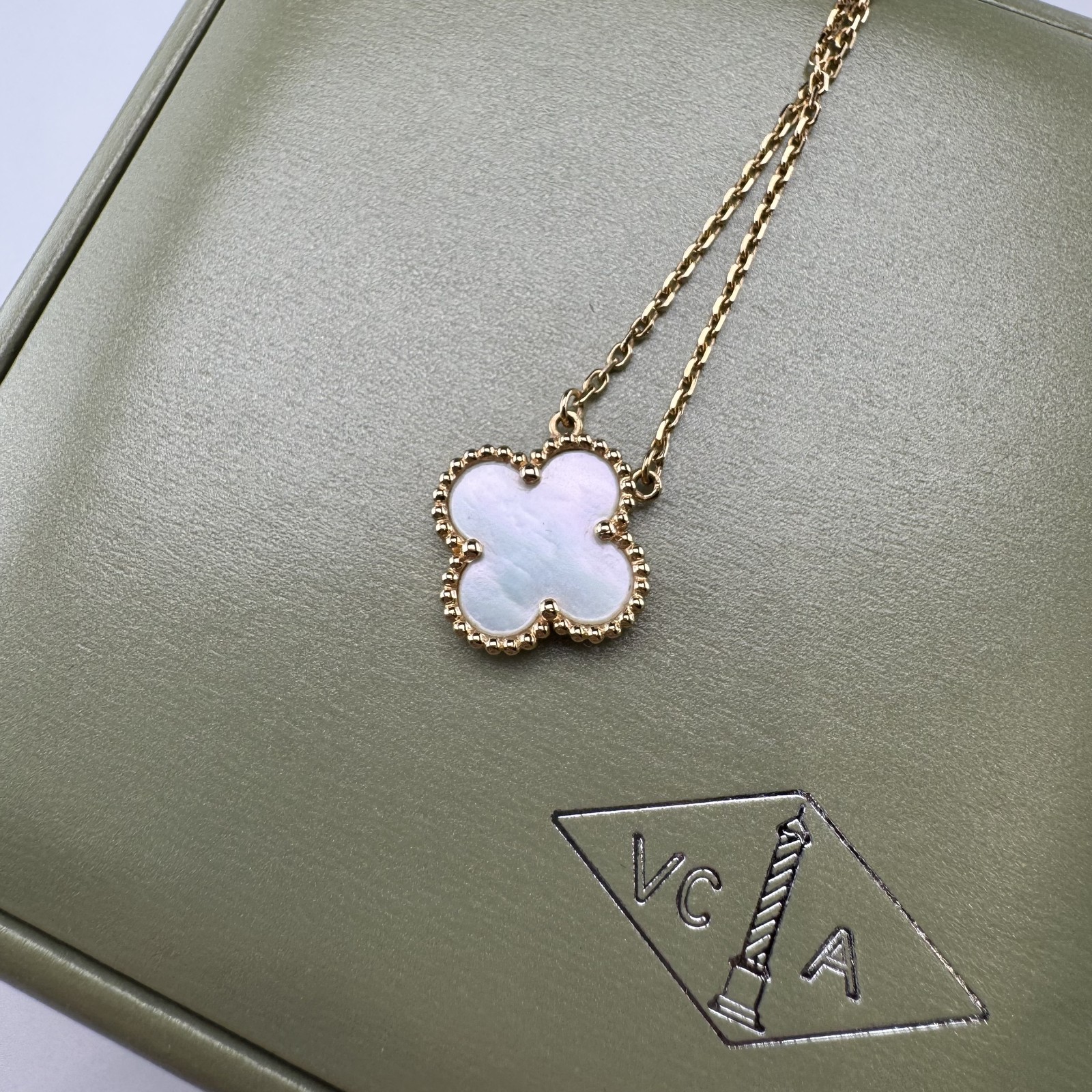 Van Cleef & Arpels Vintage Alhambra Necklace 750 Yellow Gold (VCARA45900) – 2012