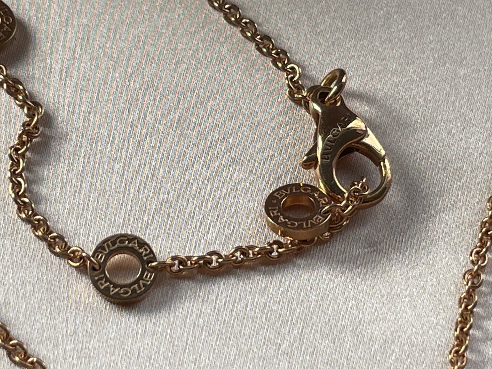 BVLGARI B.zero1 18K Rose Gold White Ceramic Necklace 346082 with Box