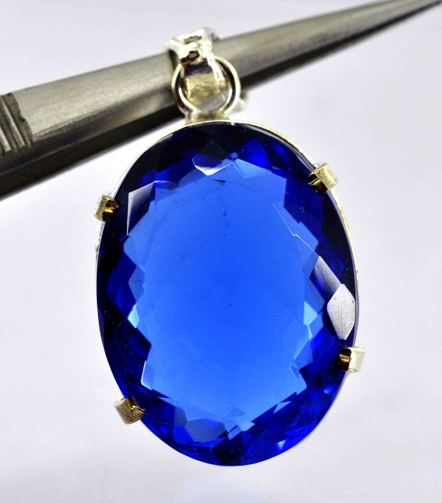 Natural Ravishing Blue Topaz 925 Sterling Solid Silver Oval 73.65 Ct Pendant Gem
