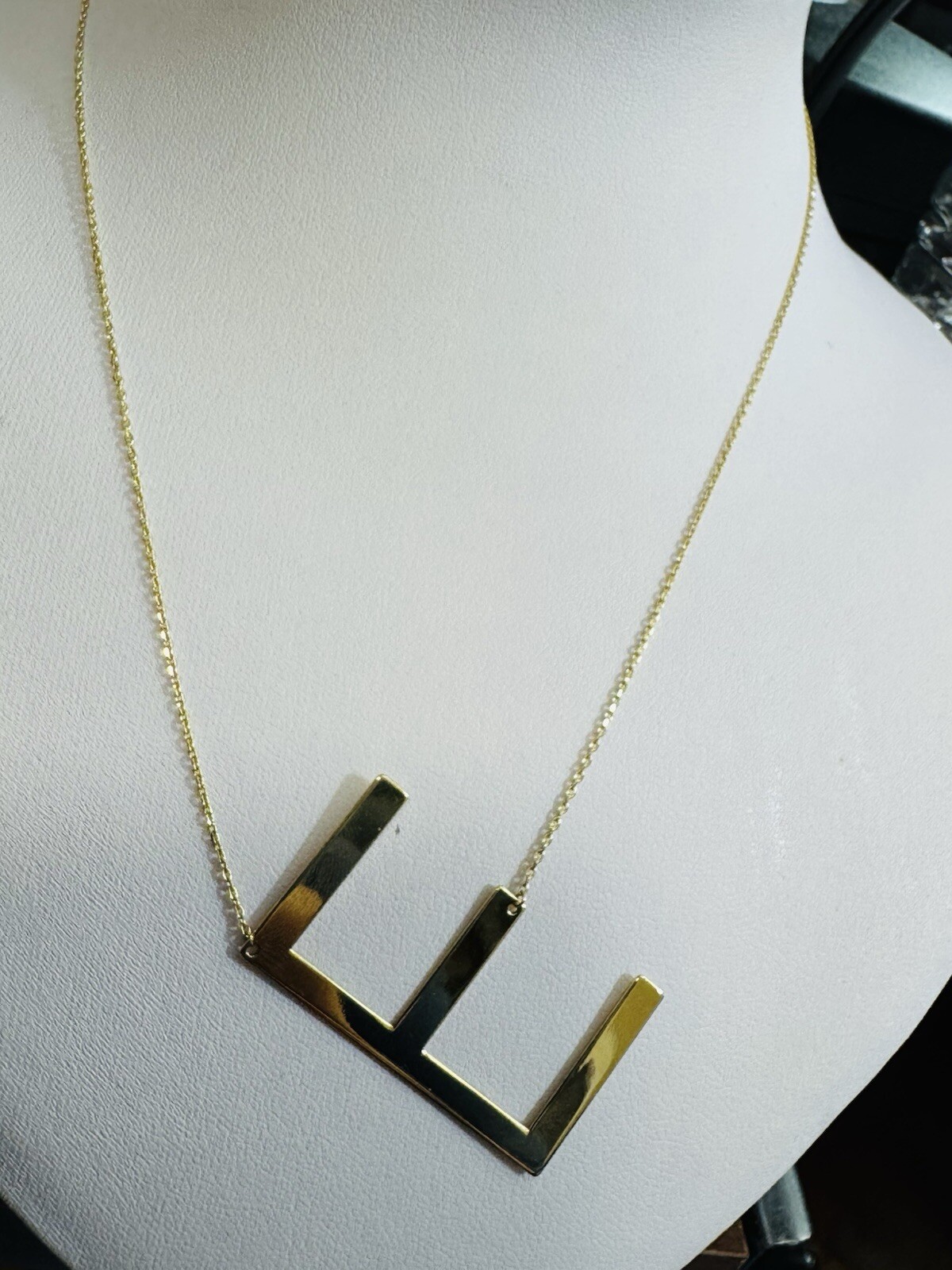 RARE 18K 750 Fine Gold Letter E initial Necklace 16.5/17.5” Long 1mm 4.3g