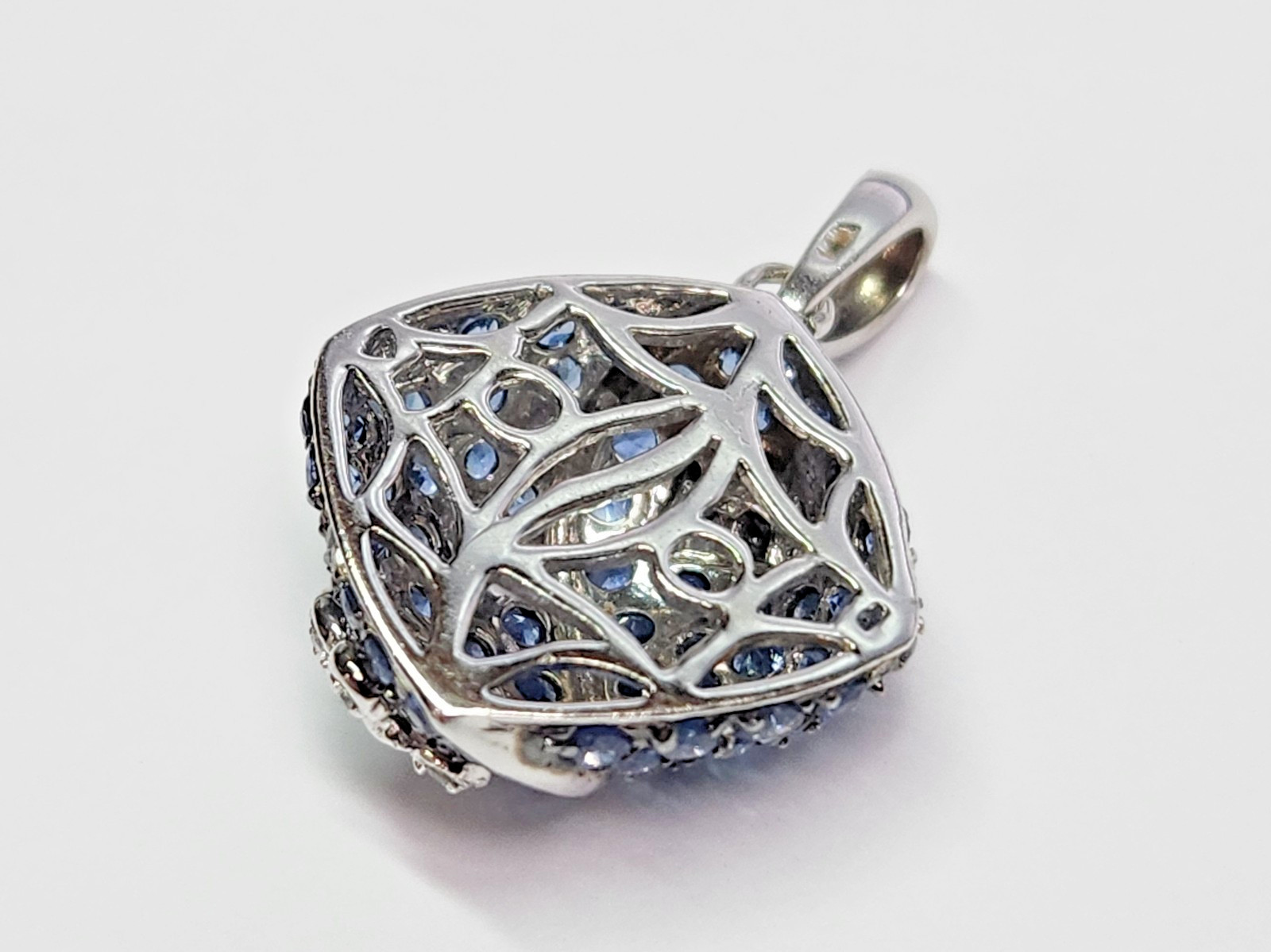 GORGEOUS 14kw Cushion Pave’ Blue Sapphire & Diamond Butterfly Accent Pendant