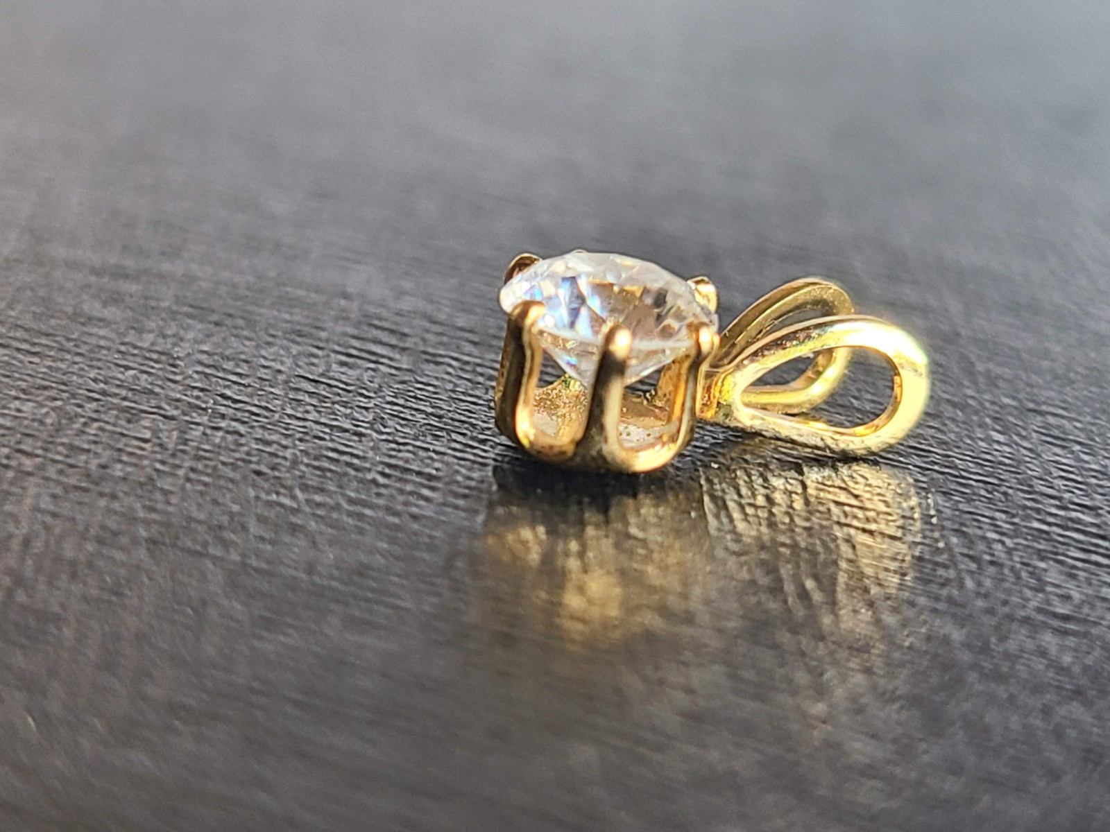 Gold Tone Solitaire Pendant Unknown marking on back