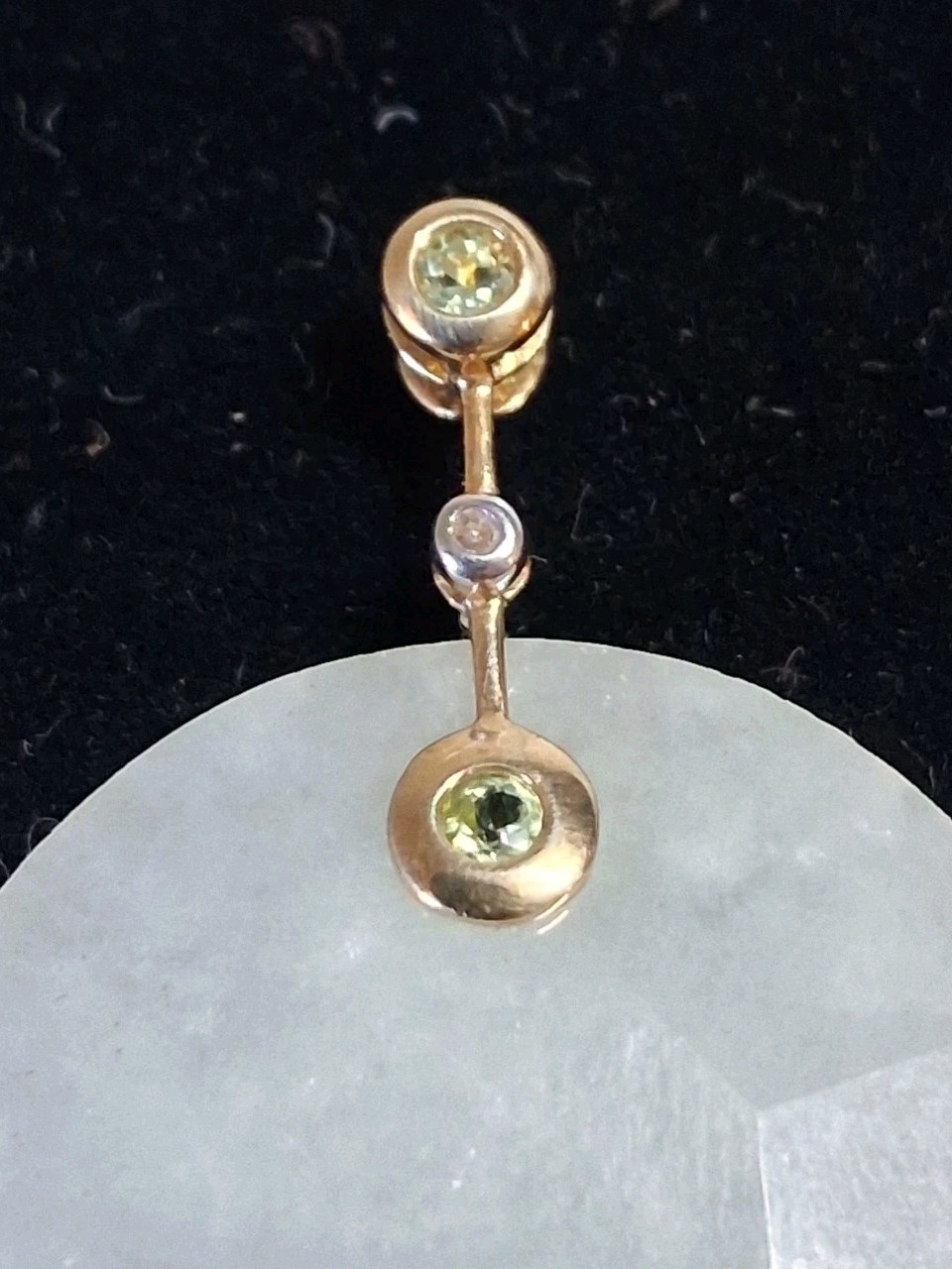 10K Yellow Gold Peridot And Diamond Jade Pendant Faceted