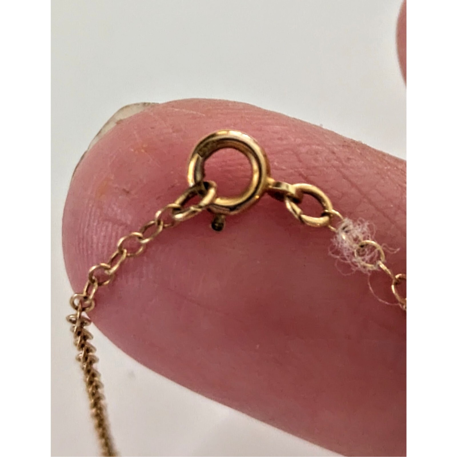 Adorable 14k Solid Yellow Gold LUV Pendant Necklace 15.5″