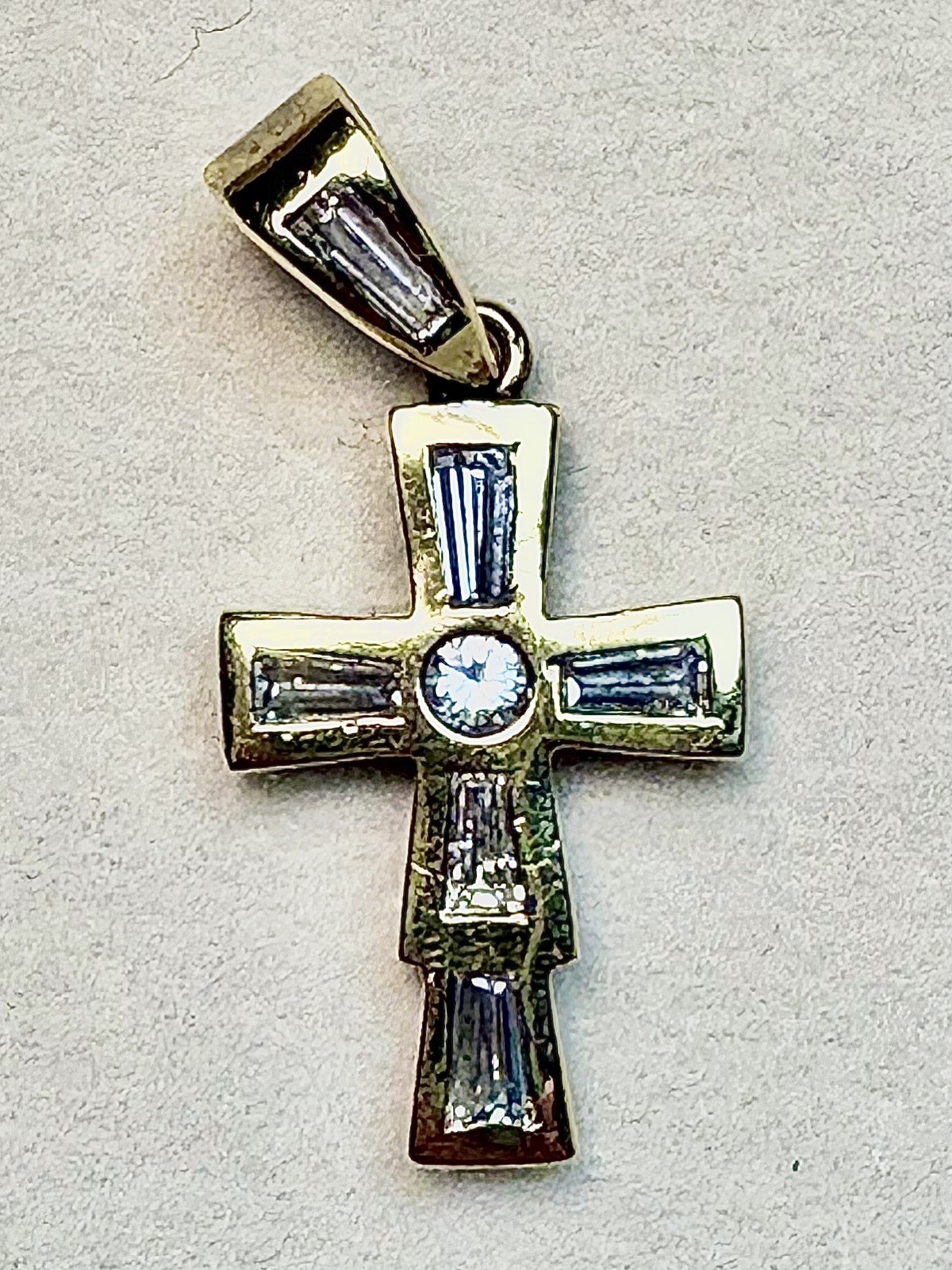 18k Italian Gold Baguette Diamond Cross Pendant