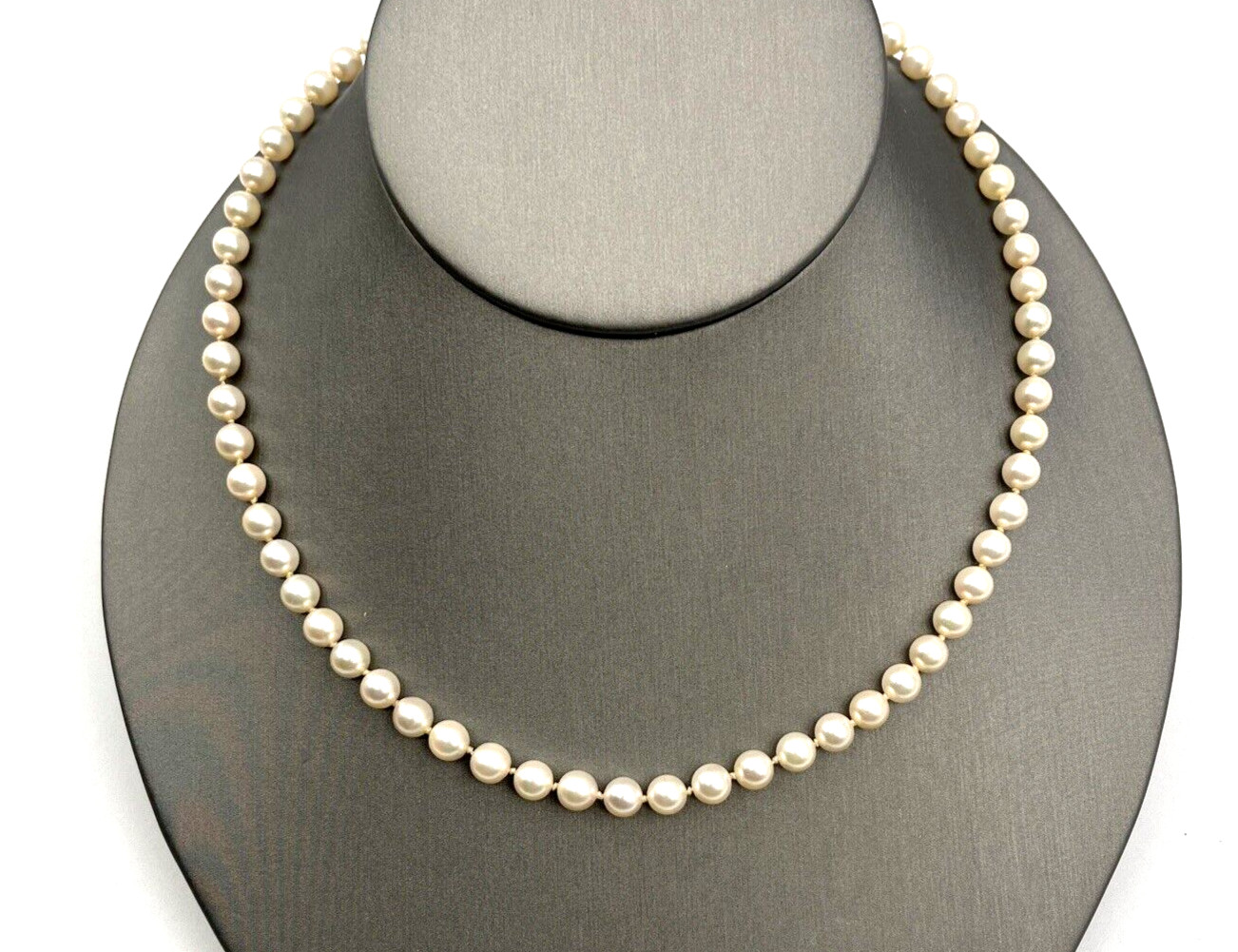 14k Ivory Freshwater Cultured Pearl Single Strand Beaded Necklace 16″
