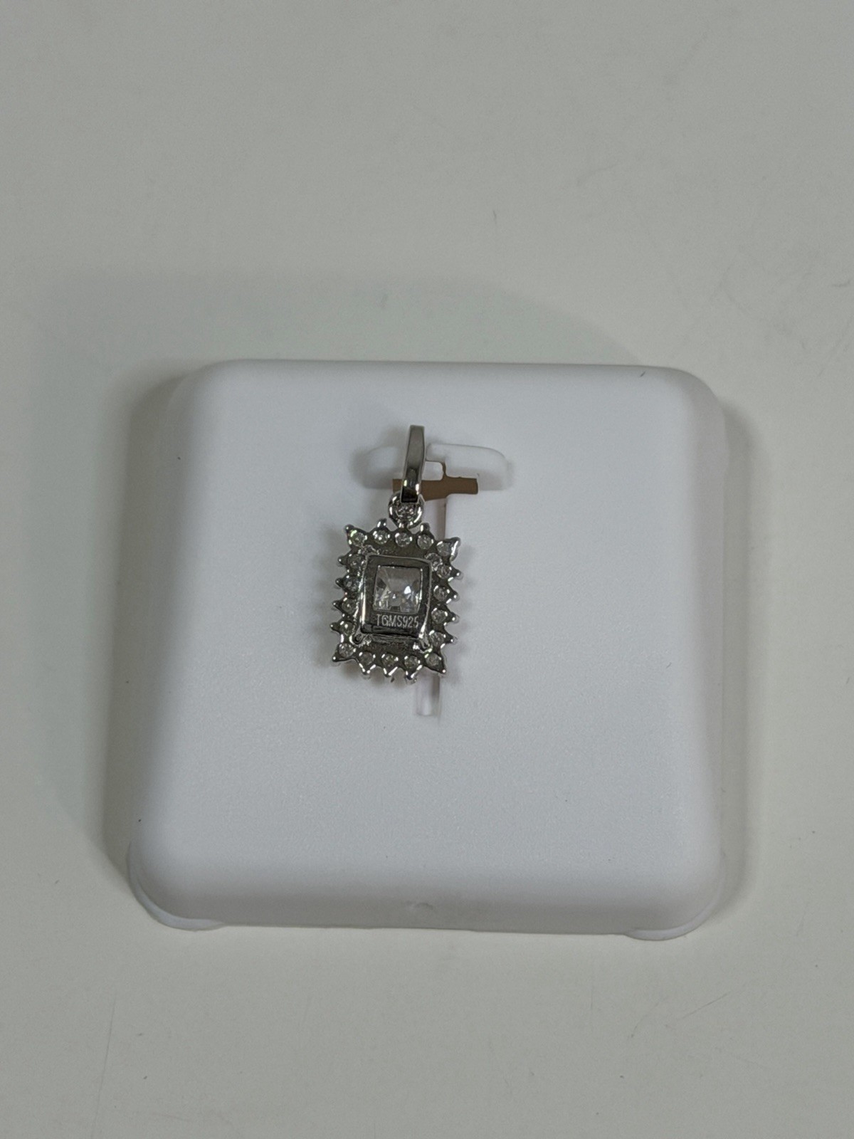 925 Silver Moissanite 1.00CTW Pendant NEW $250 MSRP