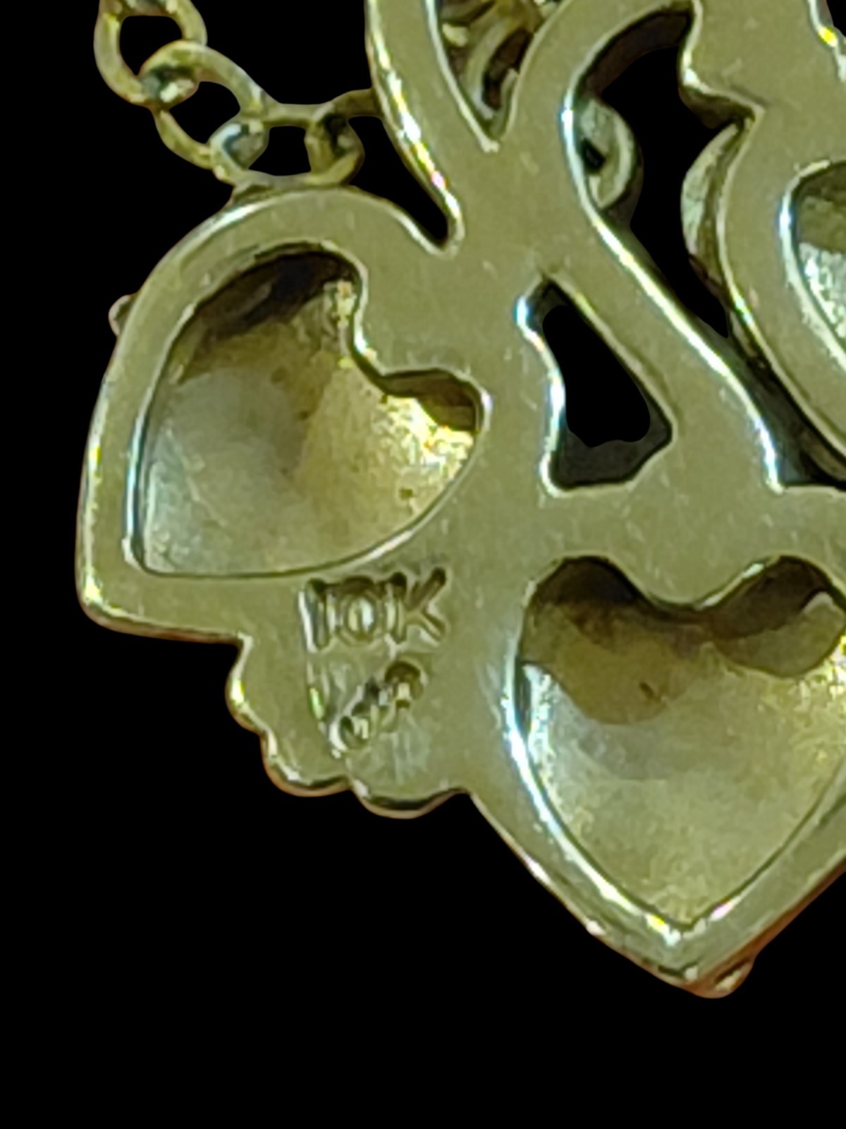 10K Black Hills Gold Necklace. Tri-Color Leaves With Small Diamond & 12K Chain.